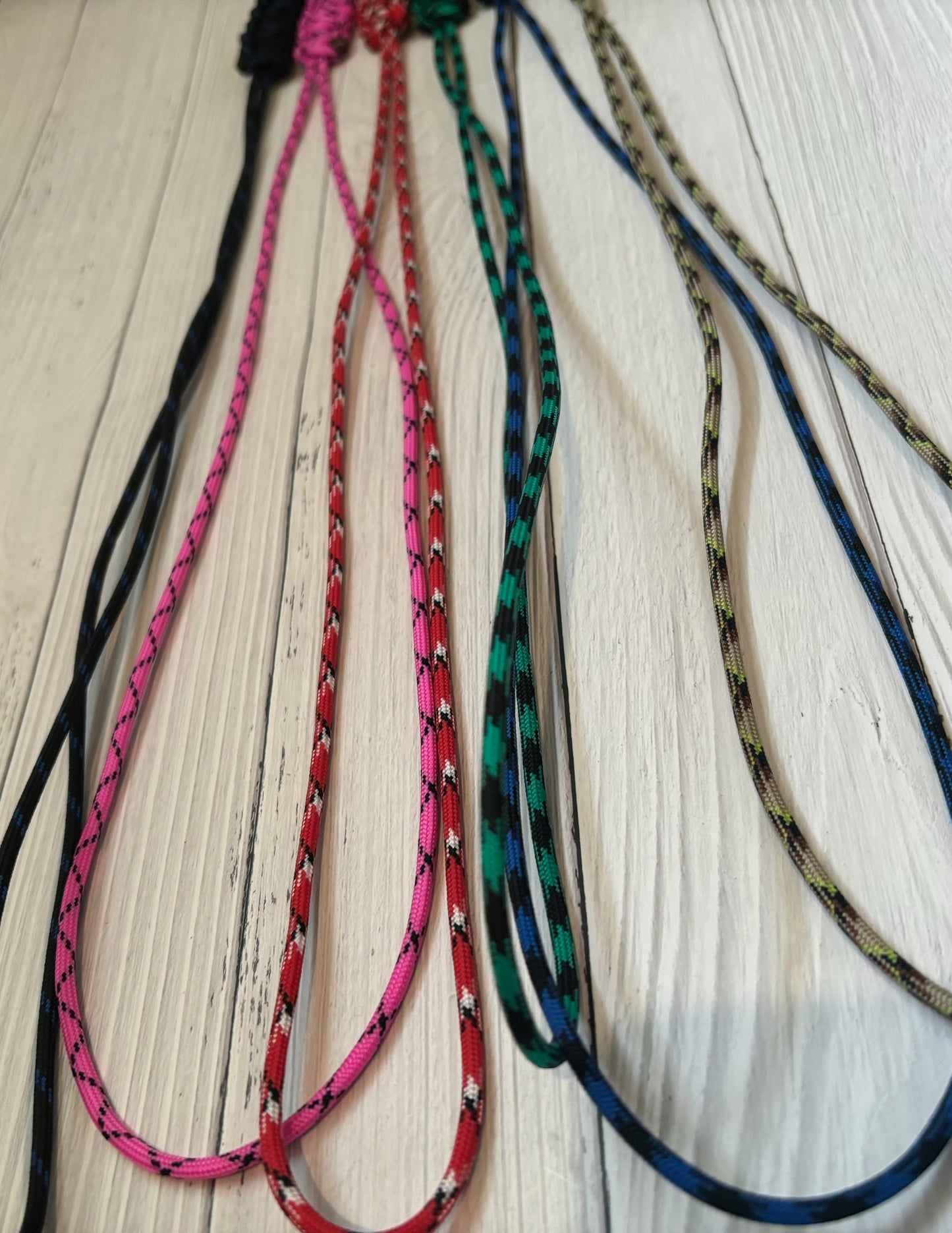 Paracord lanyard